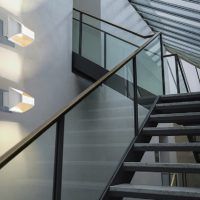 praktyczne-i-efektowne-oswietlenie-klatki-schodowej