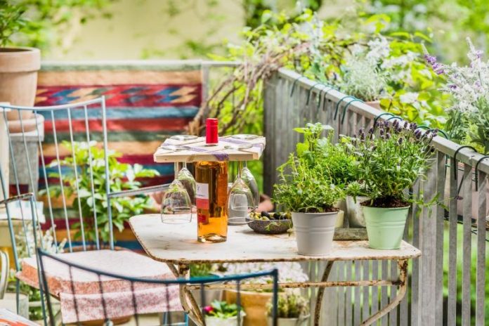 Stojak na wino własnej roboty