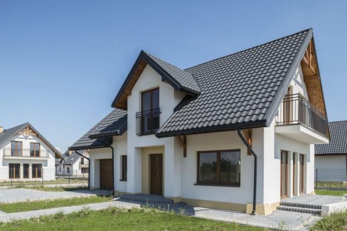 Szara blachodachówka