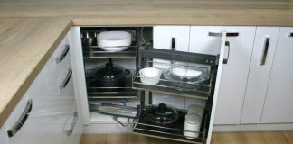 REJS Corner Front silva