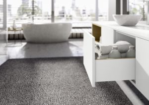 550500_1901_18_0619_Avan_Bad_36_detail