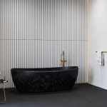 Luxum, Beton ryflowany Nivolet bialy; umywalka, blat i wanna na wymiar - Corian®Cosmos Prima; tynk dekoracyjny Cemento naturale