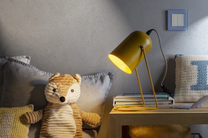 Simon_GO_sciemniacz_sterowany_zdalnnie_(Wi-Fi)