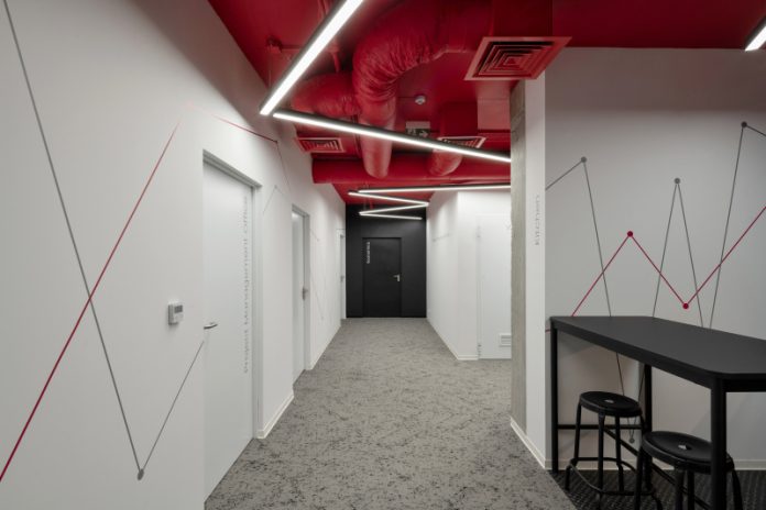 w-230505a-7932-WIŚNIOWSKI